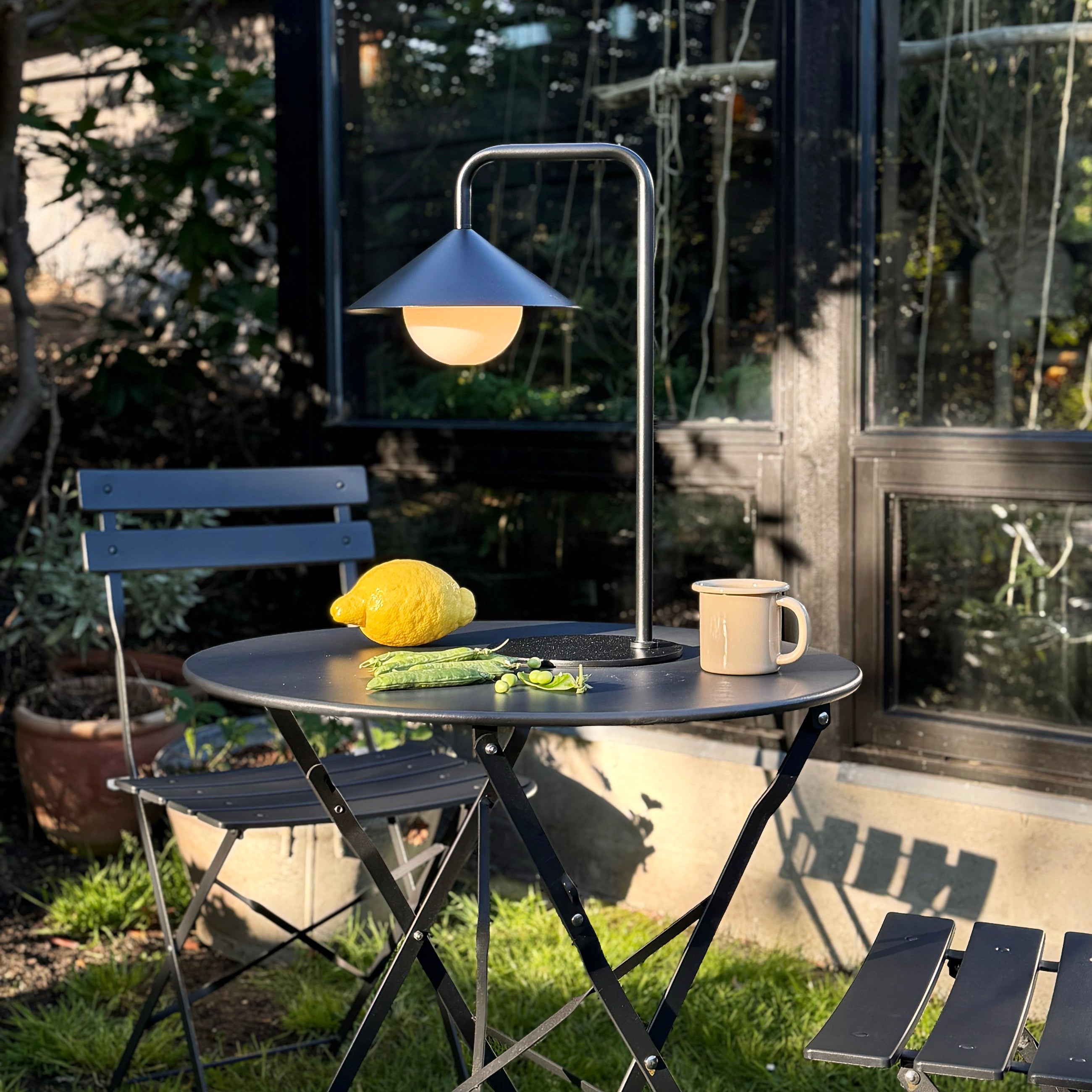 ライト・ランタン lob products LP on the desk Nova Outdoor Table Lamp With Light Ball And Remote Control