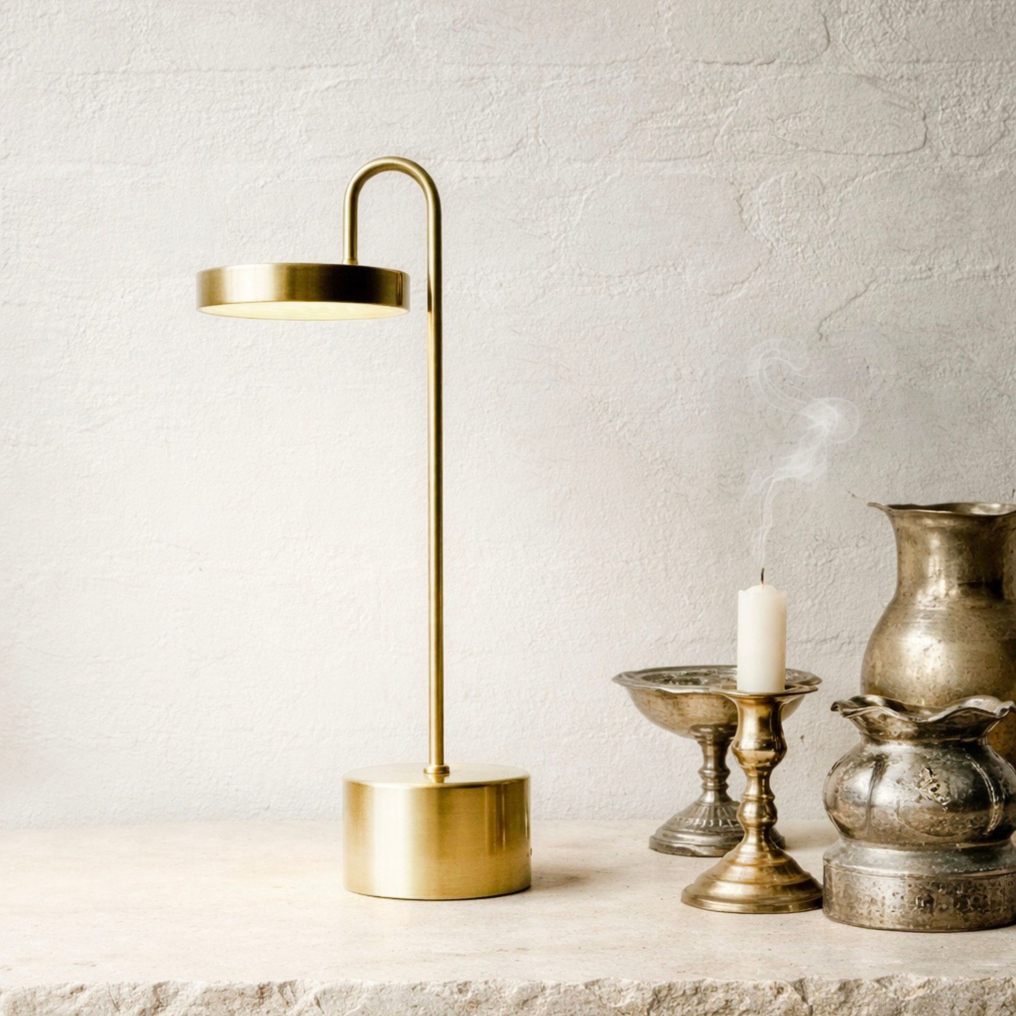 Moovelight Table Lamp with Wireless Charger, Brass