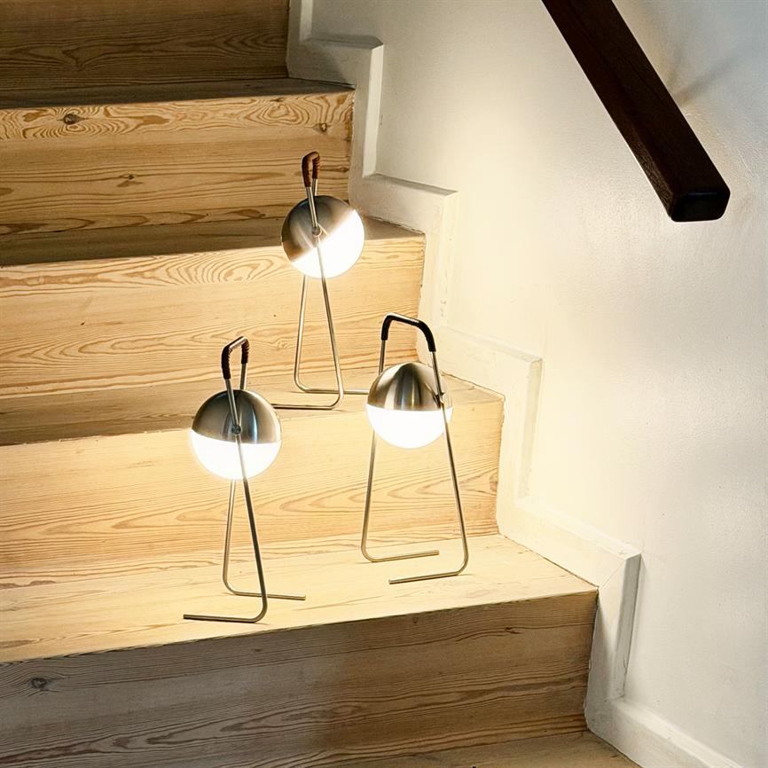 Mova LED Genopladelig Bordlampe - Bordeaux