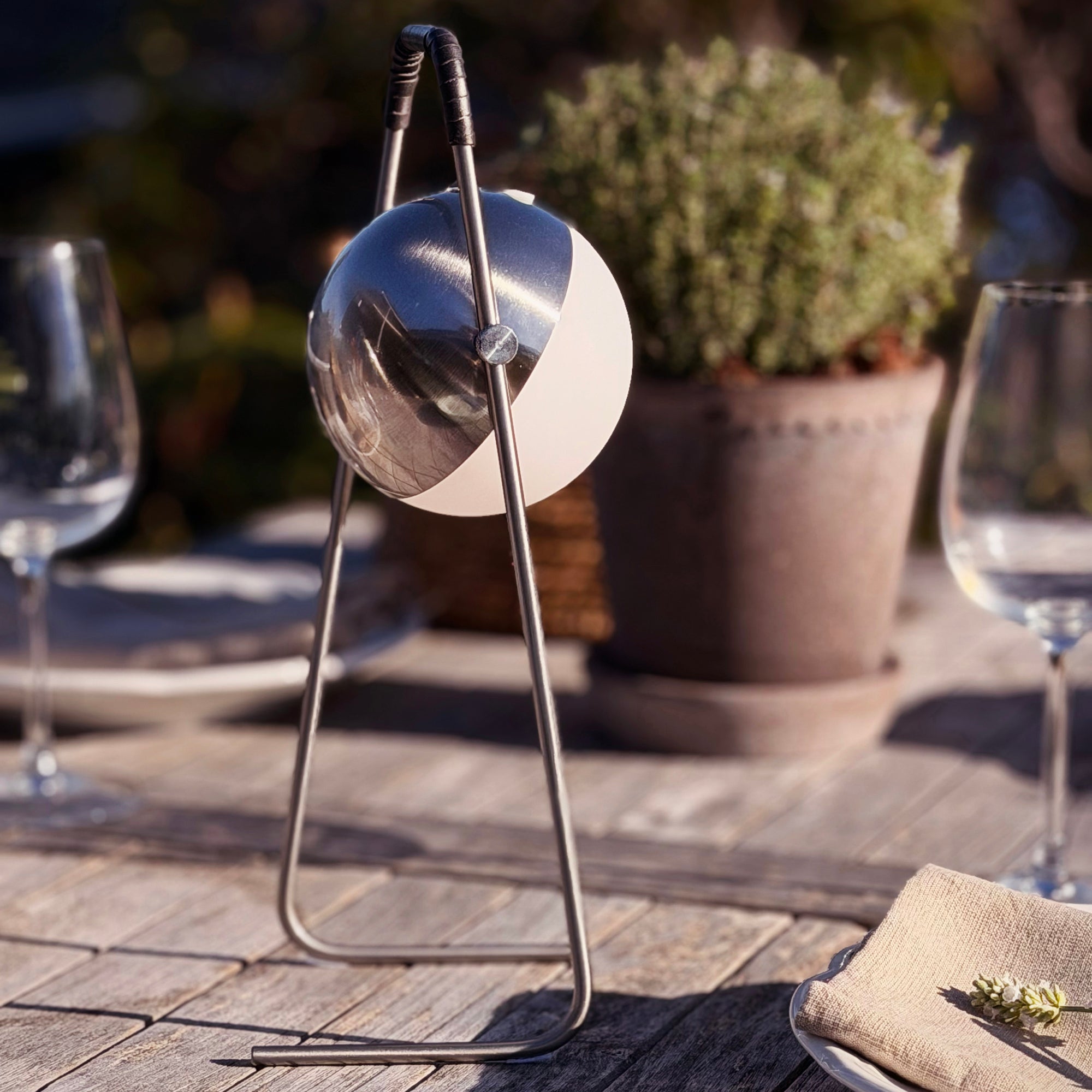 Mova LED Rechargeable Table Lamp - Bordeaux
